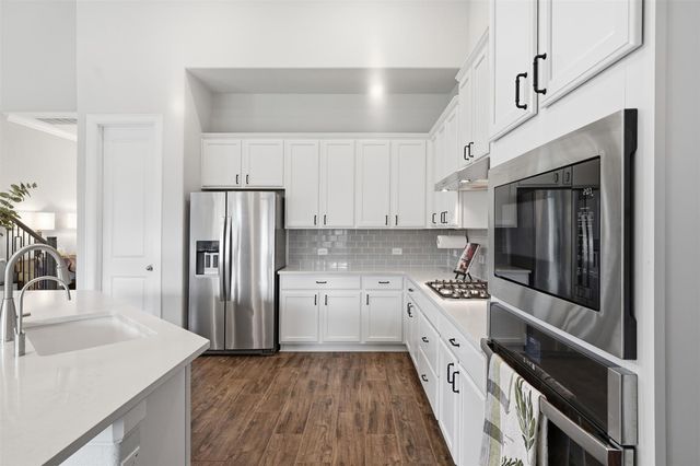 594 Baretta LOOP, Buda, TX 78610