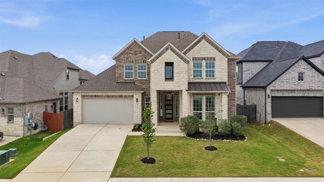 594 Baretta LOOP, Buda, TX 78610