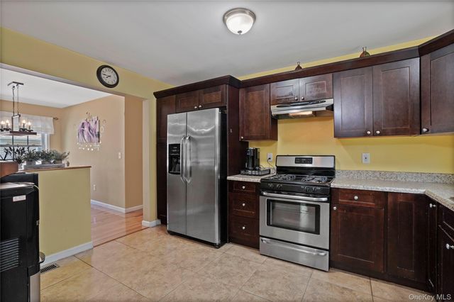 50 Sears Avenue, Elmsford, NY 10523