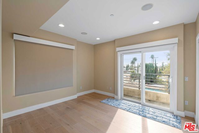 438 Arnaz Drive 106, Los Angeles, CA 90048