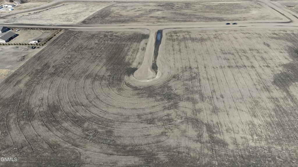 L6, Blk 4 Dakota Waters, Beulah, ND 58523 photo 13