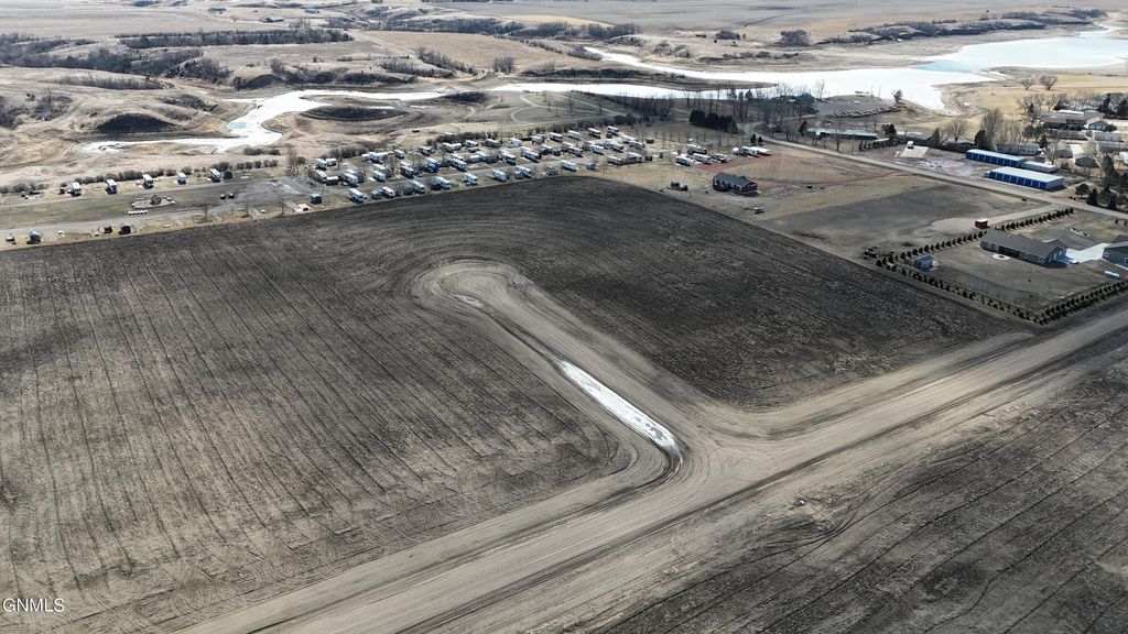 L6, Blk 4 Dakota Waters, Beulah, ND 58523 photo 8