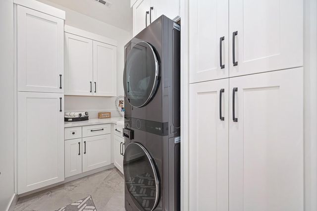 127 Fuller Ln, Lincoln, CA 95648