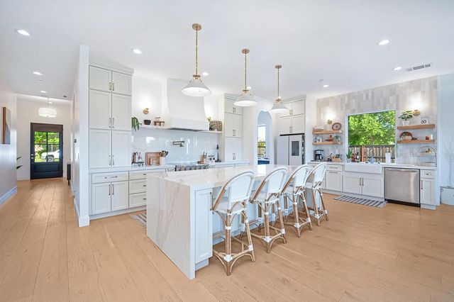 127 Fuller Ln, Lincoln, CA 95648