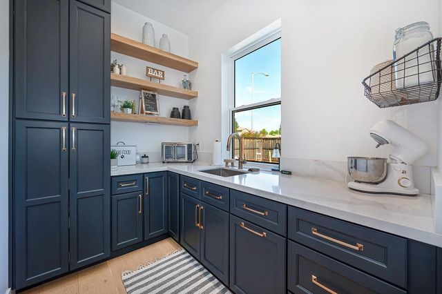 127 Fuller Ln, Lincoln, CA 95648