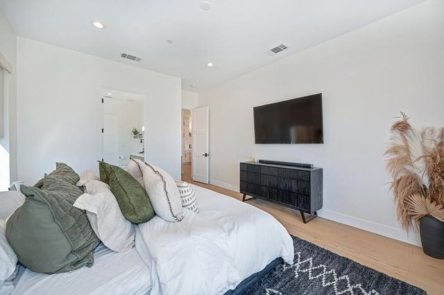 127 Fuller Ln, Lincoln, CA 95648