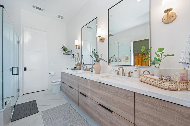 127 Fuller Ln, Lincoln, CA 95648