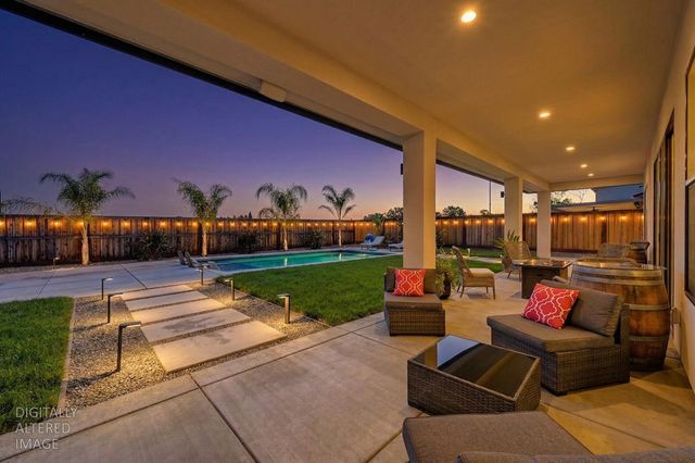 127 Fuller Ln, Lincoln, CA 95648