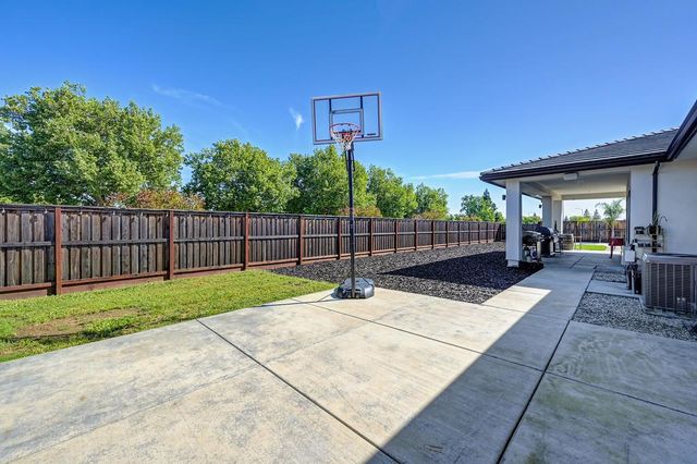 127 Fuller Ln, Lincoln, CA 95648