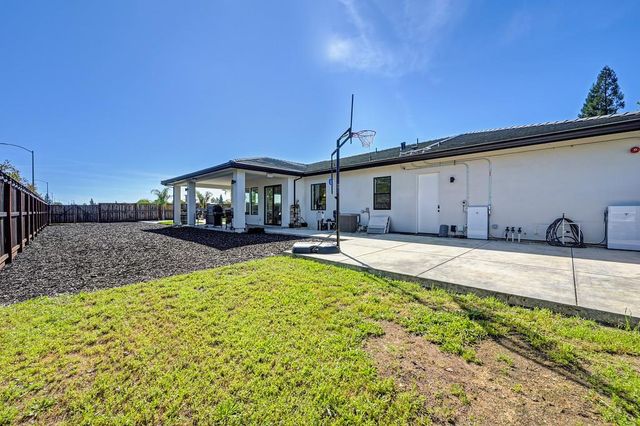 127 Fuller Ln, Lincoln, CA 95648