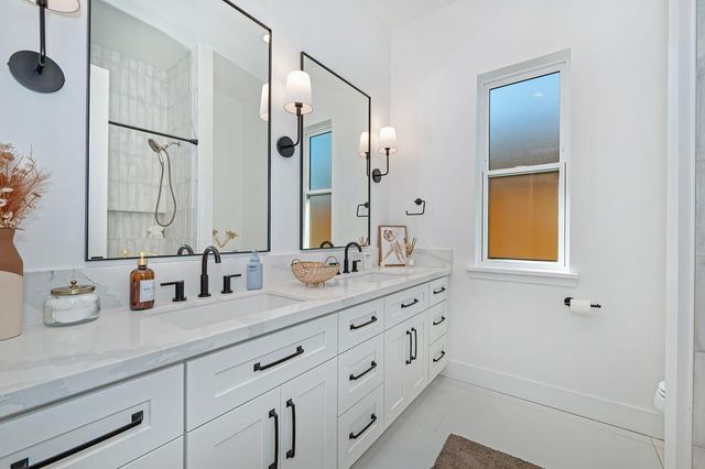 127 Fuller Ln, Lincoln, CA 95648