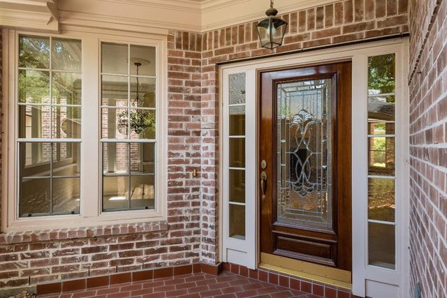 14 Greenside Place, The Woodlands, TX 77381