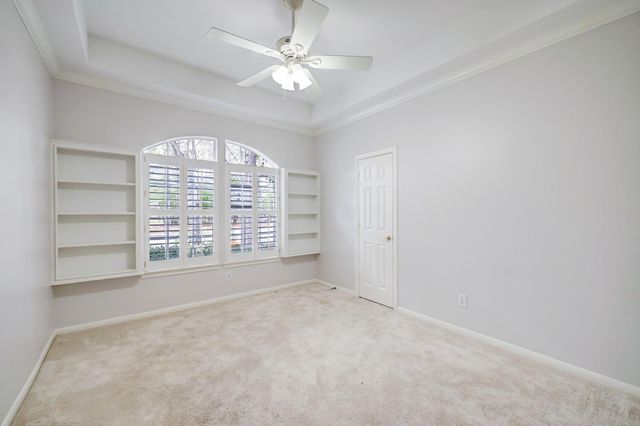 14 Greenside Place, The Woodlands, TX 77381