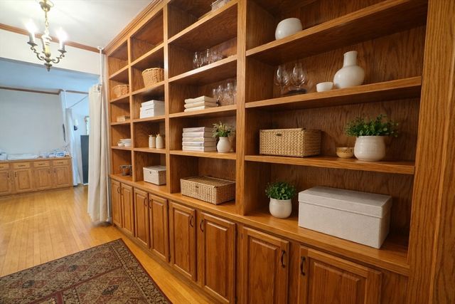 41 Hawthorn St. 10, Cambridge, MA 02138