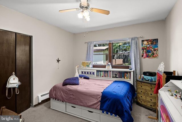 131 WALNUT AVE, Bellmawr, NJ 08031