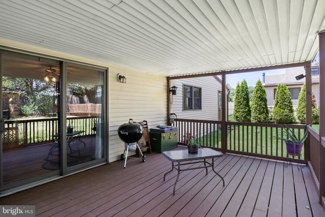 131 WALNUT AVE, Bellmawr, NJ 08031