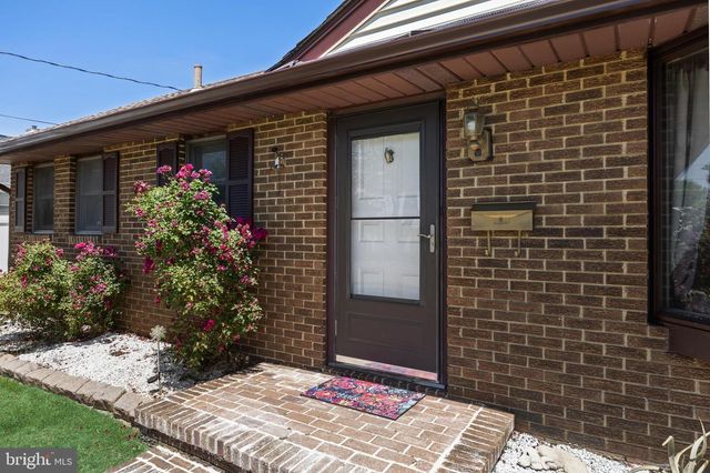 131 WALNUT AVE, Bellmawr, NJ 08031