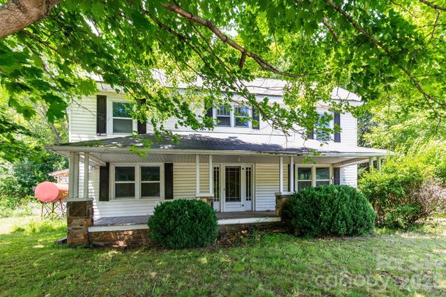 4085 Jacks Creek Road, Burnsville, NC 28714