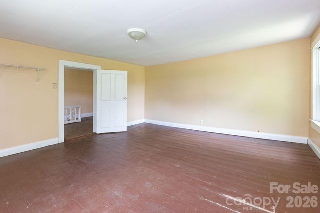4085 Jacks Creek Road, Burnsville, NC 28714