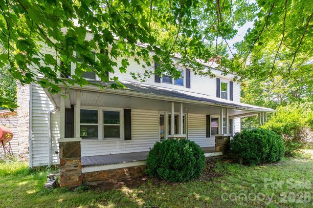4085 Jacks Creek Road, Burnsville, NC 28714