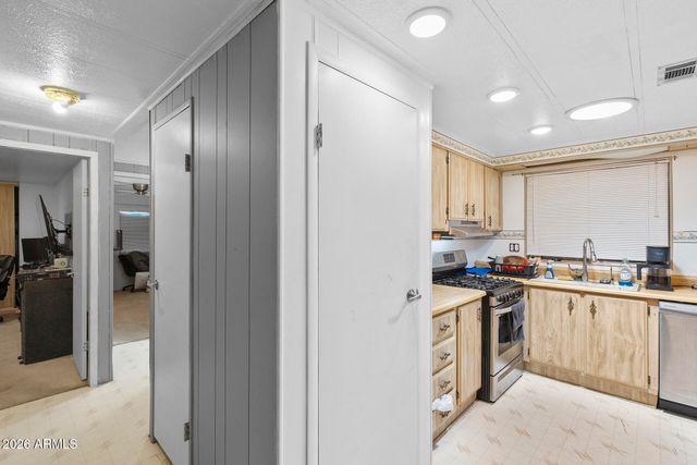 909 S 95TH Way, Mesa, AZ 85208
