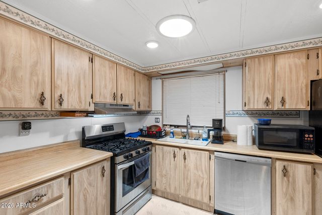 909 S 95TH Way, Mesa, AZ 85208