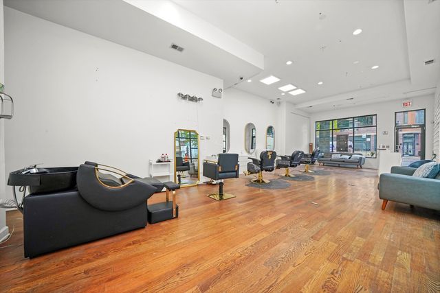 1901 W Chicago Avenue 1, Chicago, IL 60622