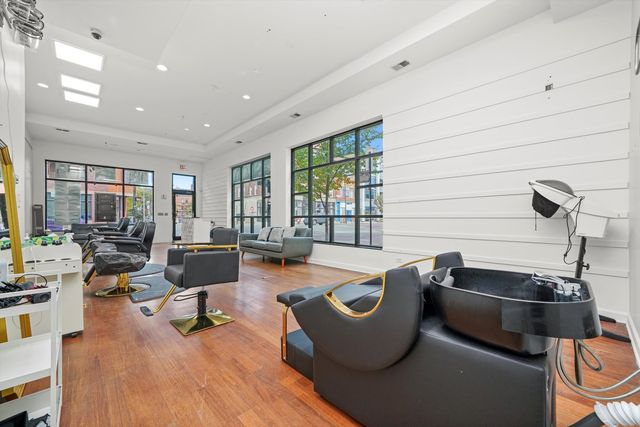 1901 W Chicago Avenue 1, Chicago, IL 60622