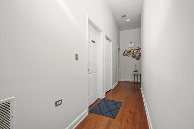 1901 W Chicago Avenue 1, Chicago, IL 60622