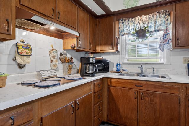 838 Aster Road, Lexington, KY 40504