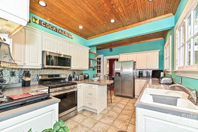 1532 The Plaza, Charlotte, NC 28205