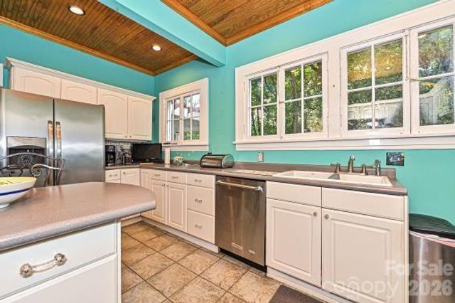 1532 The Plaza, Charlotte, NC 28205