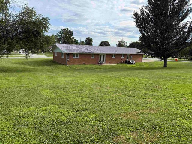 288 Locust Drive, Bloomfield, IN 47424