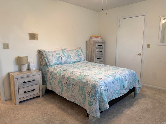 288 Locust Drive, Bloomfield, IN 47424