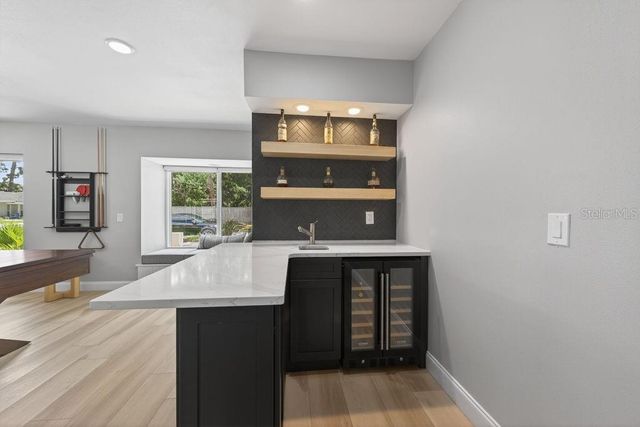 1461 87TH AVENUE N, St Petersburg, FL 33702