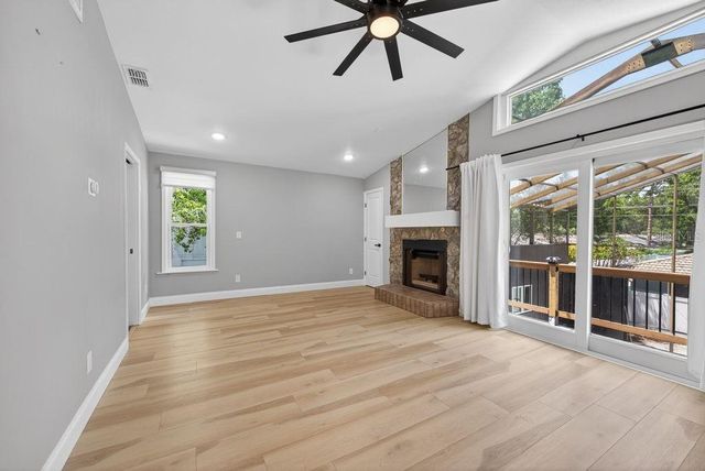 1461 87TH AVENUE N, St Petersburg, FL 33702