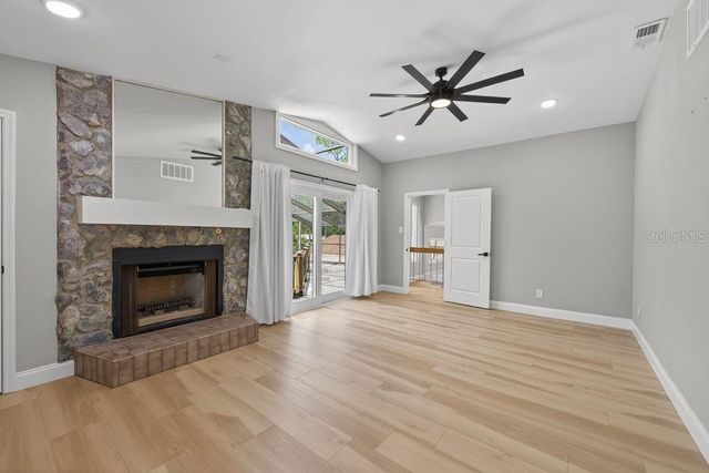 1461 87TH AVENUE N, St Petersburg, FL 33702