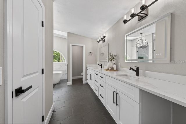 1461 87TH AVENUE N, St Petersburg, FL 33702