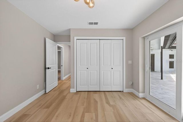 1461 87TH AVENUE N, St Petersburg, FL 33702