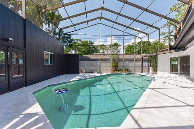1461 87TH AVENUE N, St Petersburg, FL 33702