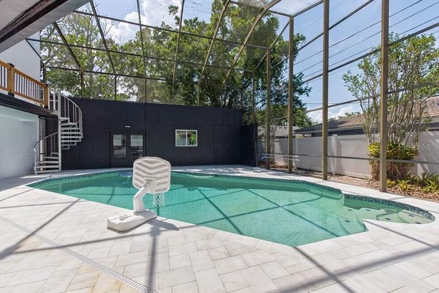 1461 87TH AVENUE N, St Petersburg, FL 33702