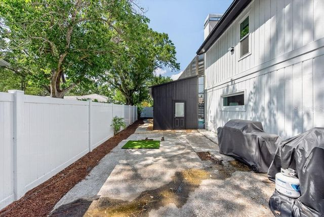 1461 87TH AVENUE N, St Petersburg, FL 33702