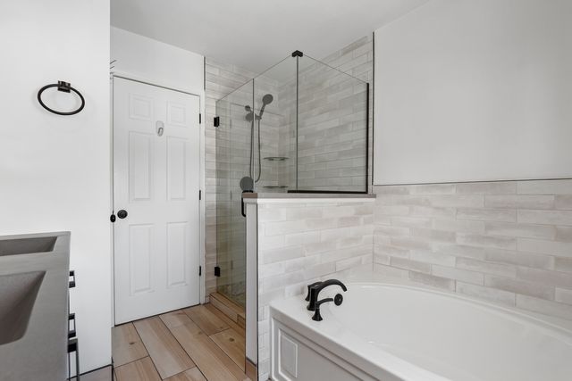 2015 Brunswick Drive, Plainfield, IL 60586