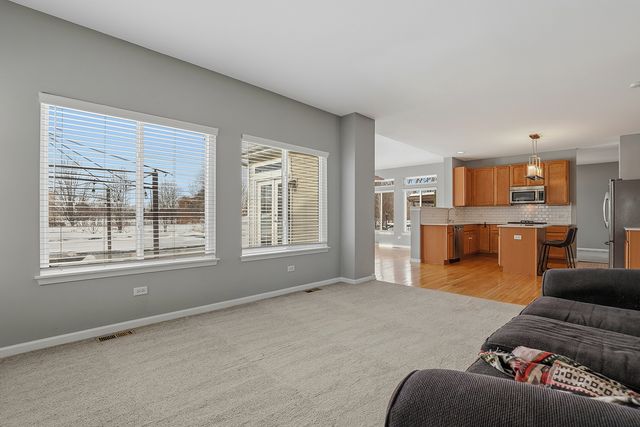 2015 Brunswick Drive, Plainfield, IL 60586