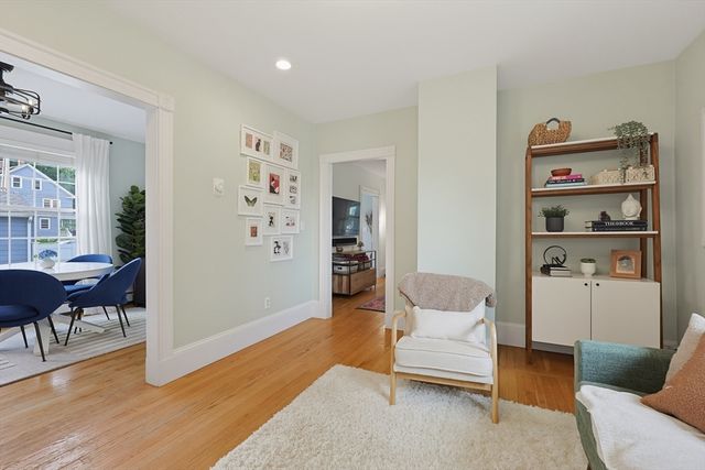 11 Eleanor St, Dedham, MA 02026