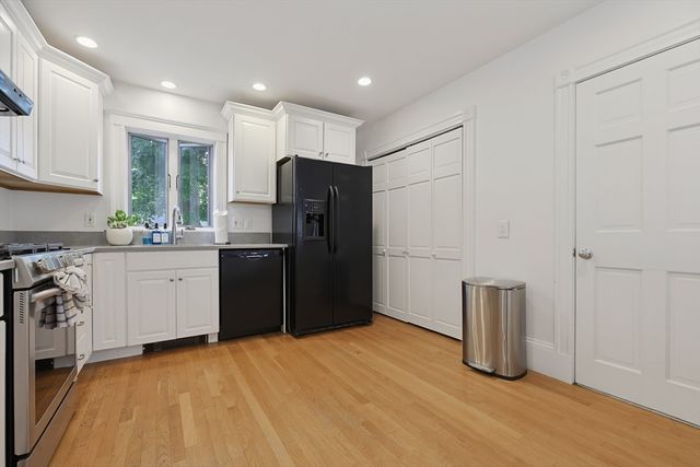 11 Eleanor St, Dedham, MA 02026