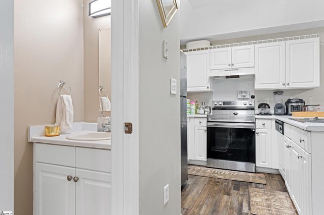 47 Huntress Drive, Greer, SC 29651