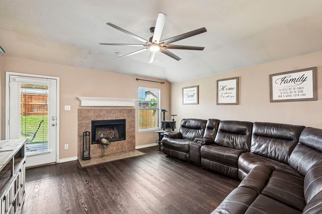 2032 Athabasca Falls Drive, Anna, TX 75409