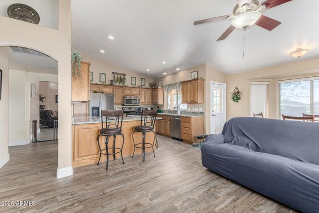 38212 N 19TH Avenue, Phoenix, AZ 85086