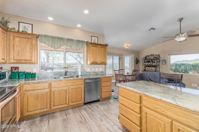 38212 N 19TH Avenue, Phoenix, AZ 85086